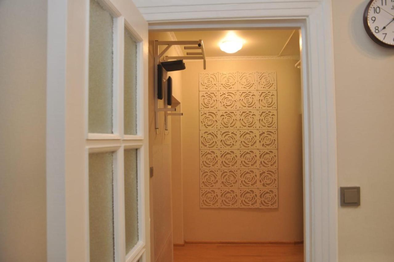Apartamento Joya Mia - The Soul Of Riga & Free Parking Exterior foto