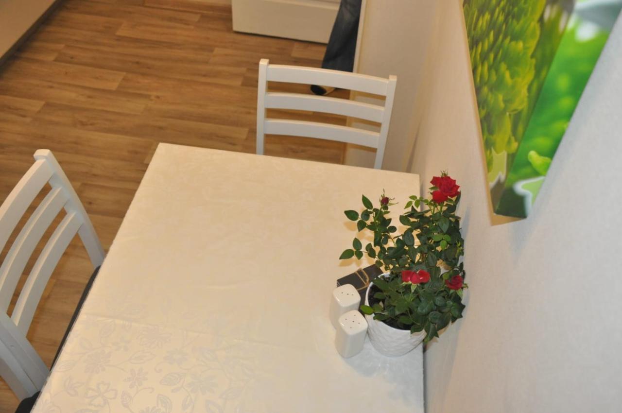 Apartamento Joya Mia - The Soul Of Riga & Free Parking Exterior foto